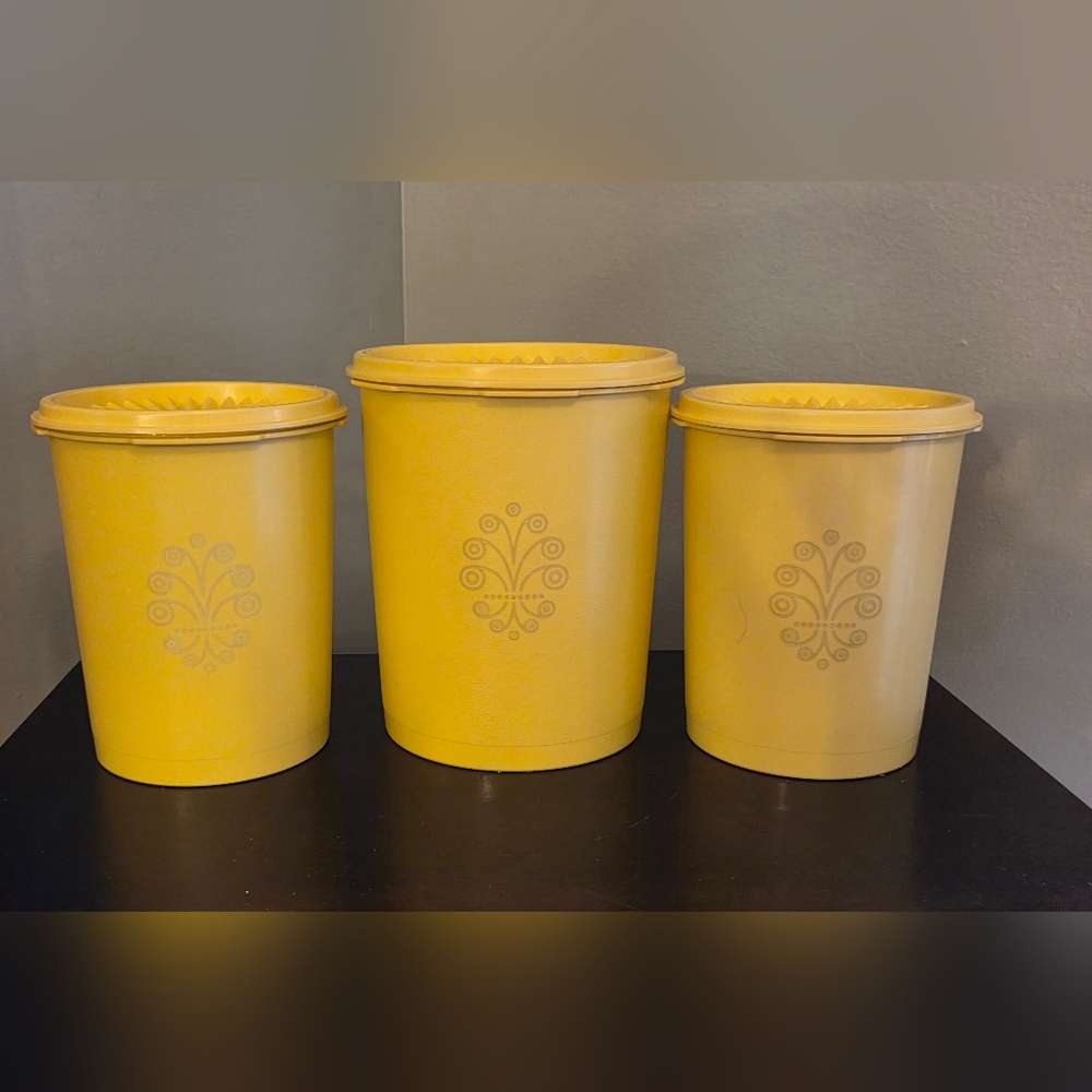 Vintage Yellow Tupperware Servalier Canisters Set of 3 (2) #811 and (1) #809